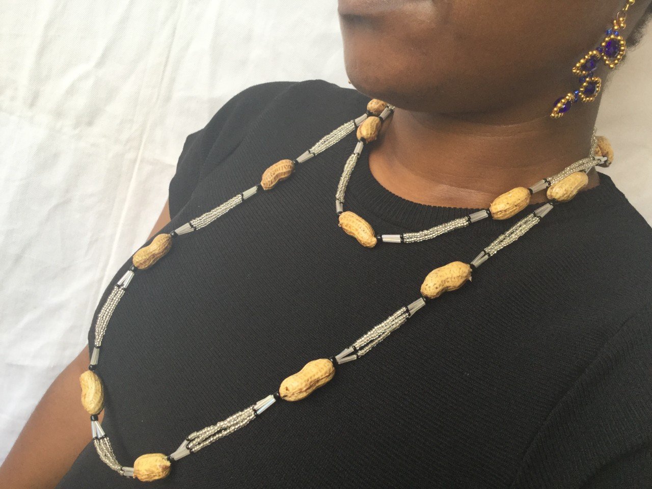 Ensemble boucle collier ras le cou blanc-bleu
