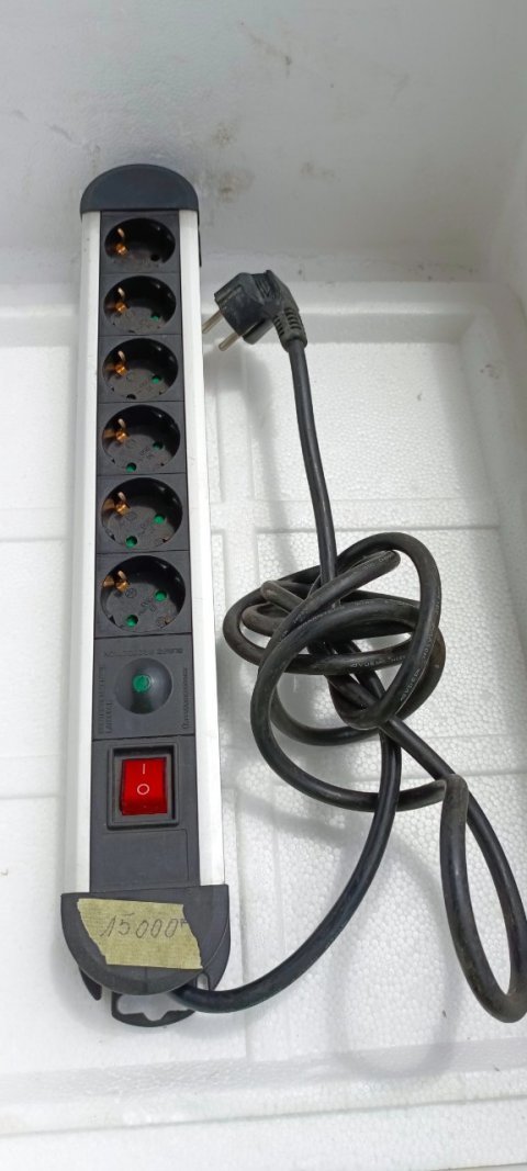 Image de l’offre promotionnelle Rallonge avec parafoudre 220v/3500W