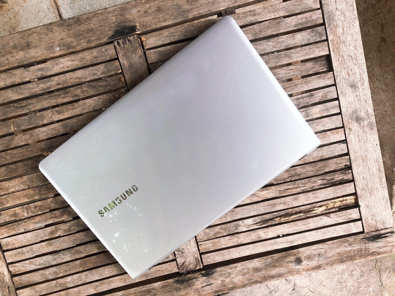 Samsung 3570R/370R Intel Core i5-3210M @ 2.50 GHz 6go ram ddr3, 500 gb hdd, 15.6 pouce hd-led