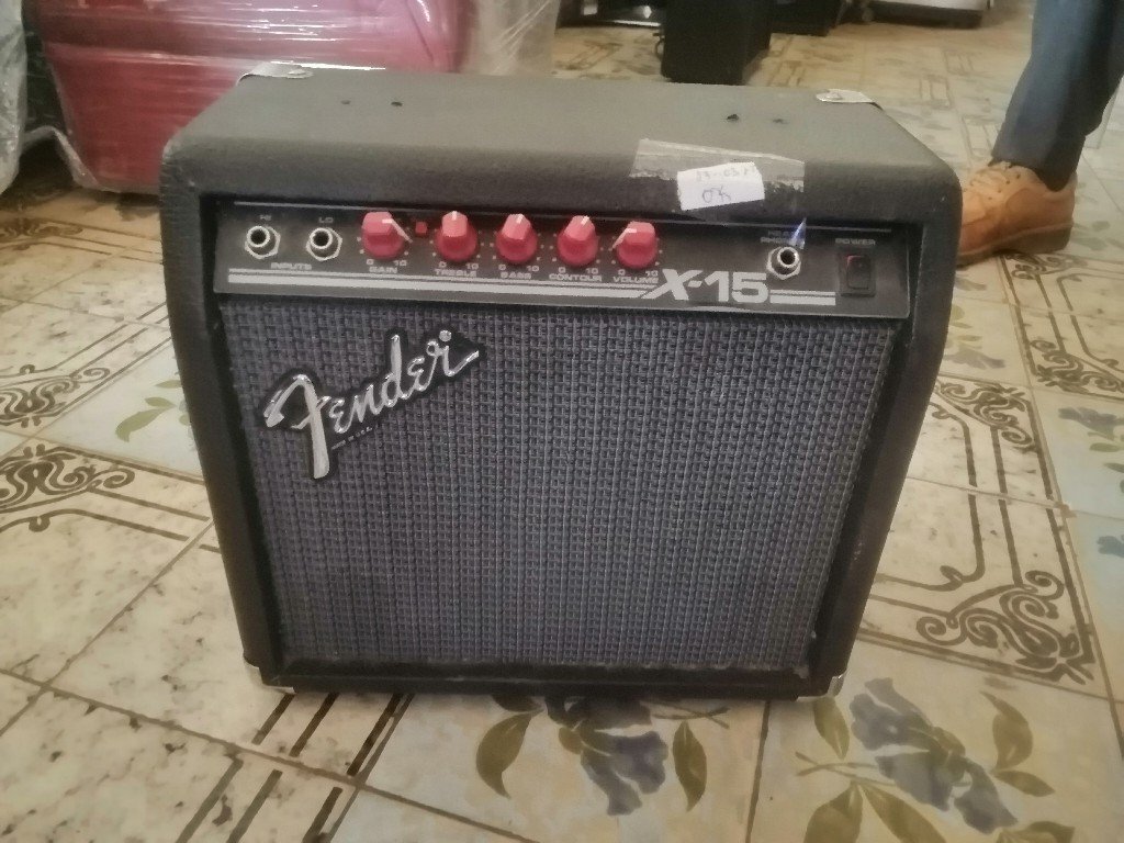 Ampli combo guitare FENDER X-15