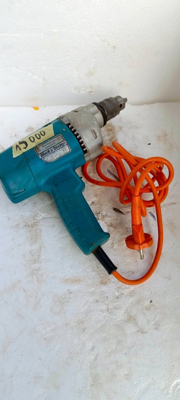 Perceuse black et Decker 220V/400W