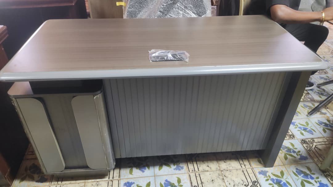 Bureau directionnel design – Élégance et praticité 