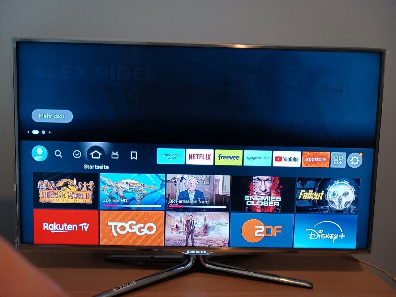 SAMSUNG SMART TV LED UE40D8090YSXZG full hd 40 pouces, écran plat (102 cm)