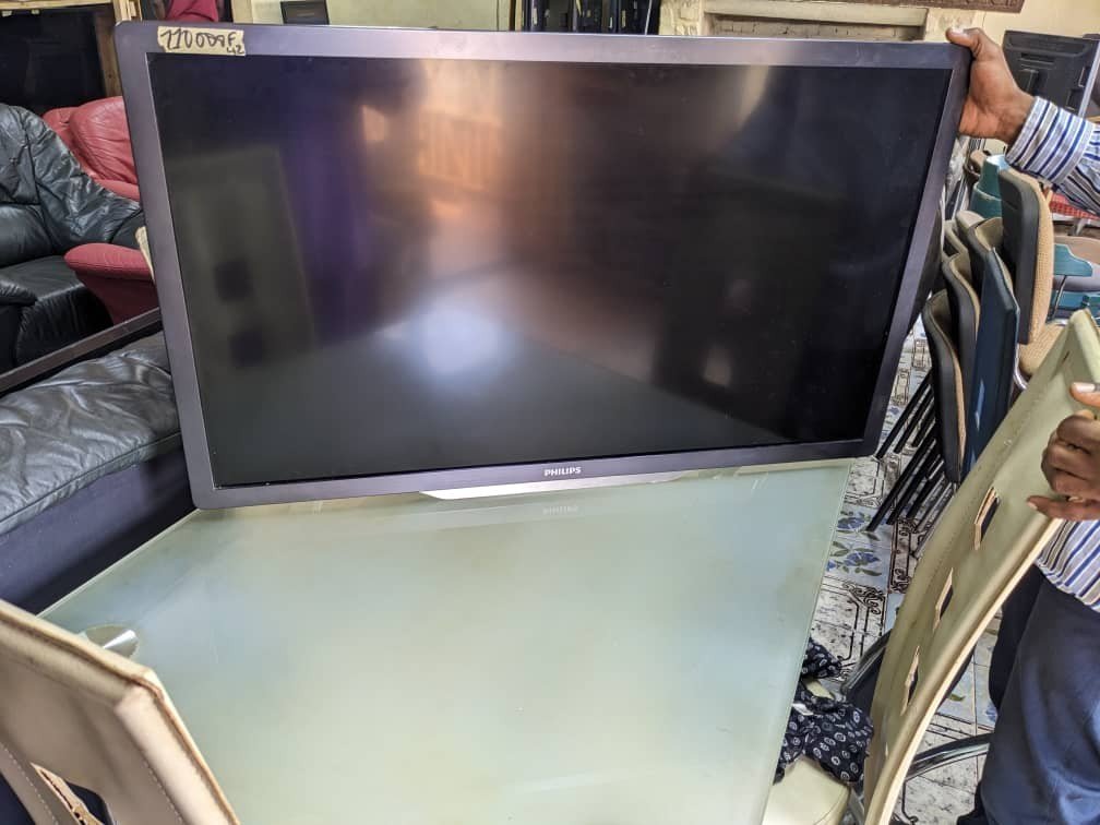 Téléviseur Philips noir 42 pouces