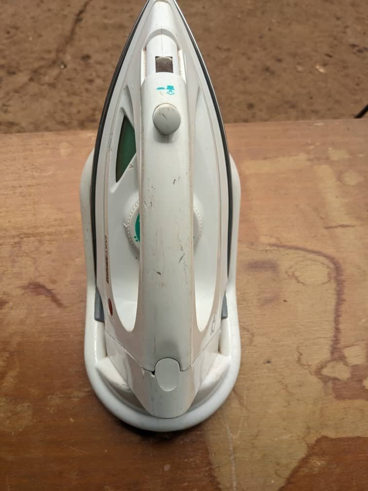 Fer à Repasser art-land HG-1002 1200w