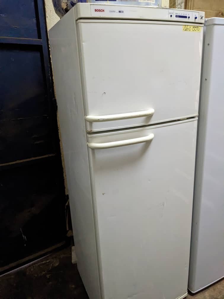 Réfrigérateur Bosh FD8 202 321L