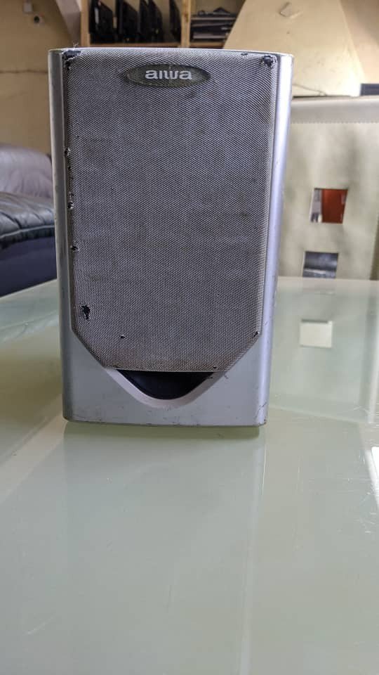 Baffle gris aiwa 4 OHM