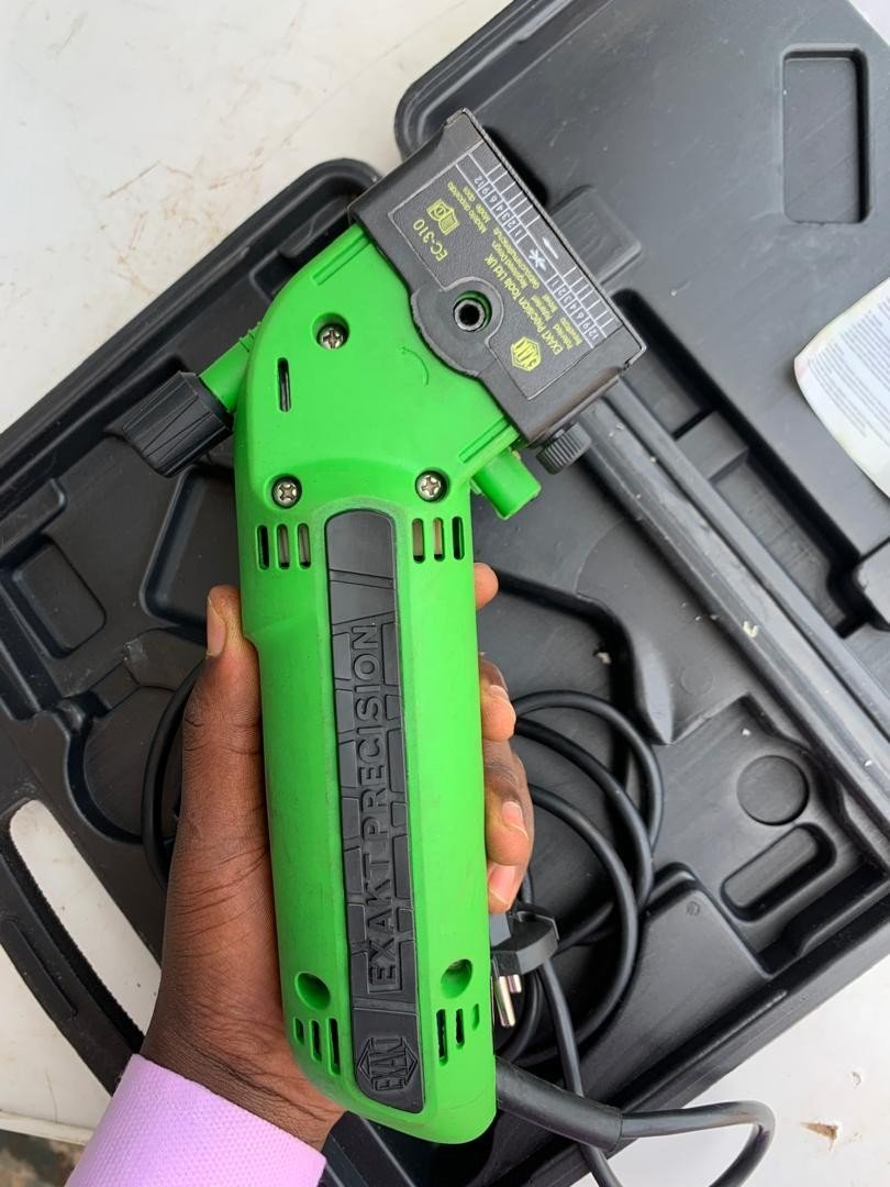 Scie de précision Exakt 14